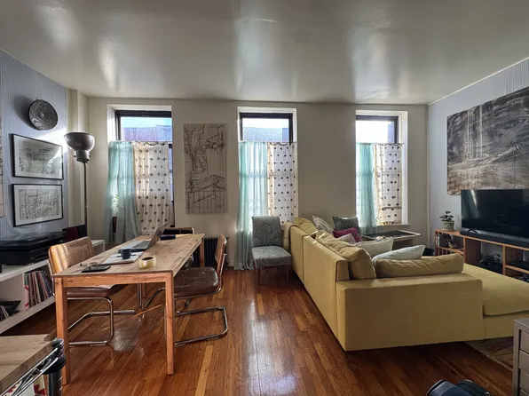 590 Franklin Avenue image 10 of 11