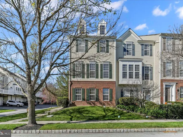 1910 Cavalier Ln, Chester Springs, PA 19425