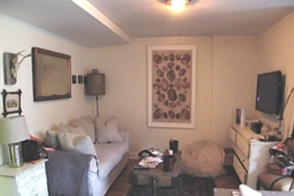 Rented by Corcoran | media 12