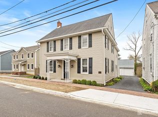 442 Ellisdale Rd, Chesterfield, NJ 08515