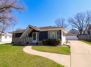 5228 South 9th STREET, Milwaukee, WI 53221