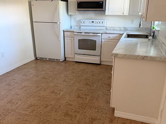 3rd image of 3325 Airport Pulling Rd N