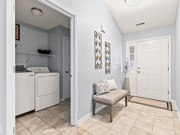 5th image of 1605 Leisure Way