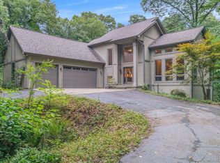 727 S Van Rd, Holly, MI 48442