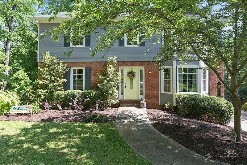 1st image of 50 Raquel Dr NW