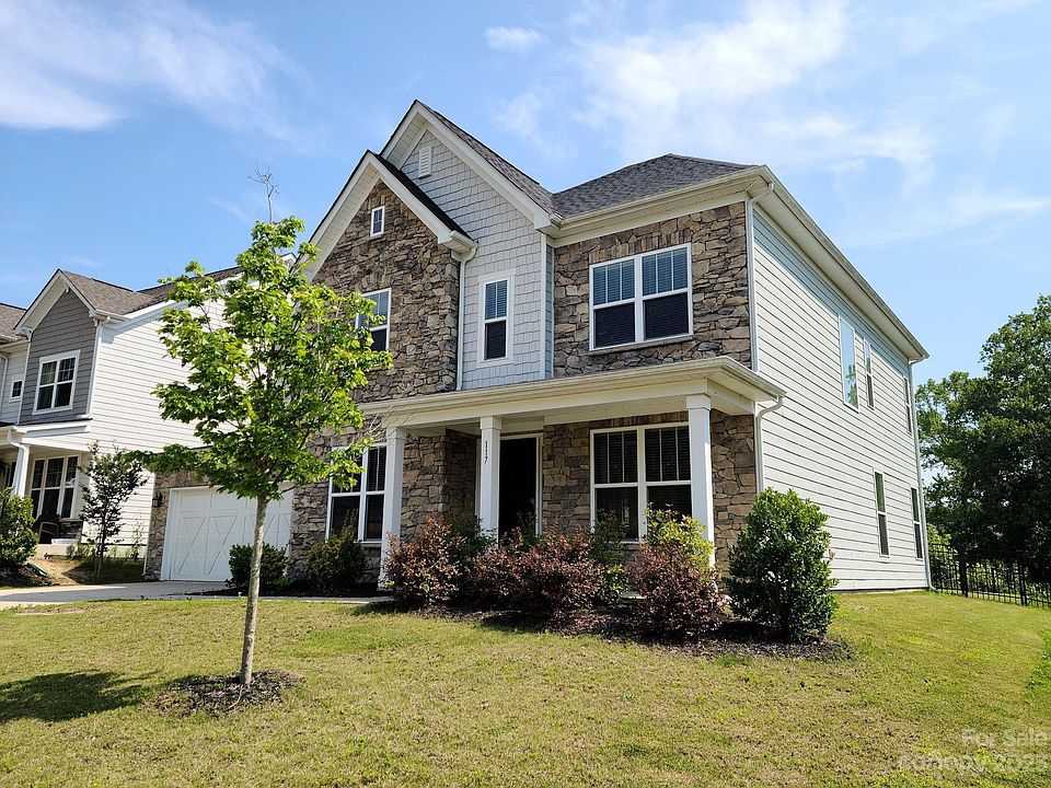 1st image of 117 Holsworthy Dr