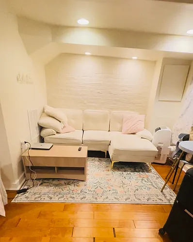 420 F St NE #B Photo 1