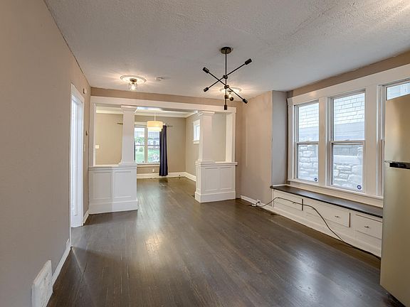5th image of 4132 Charlotte St