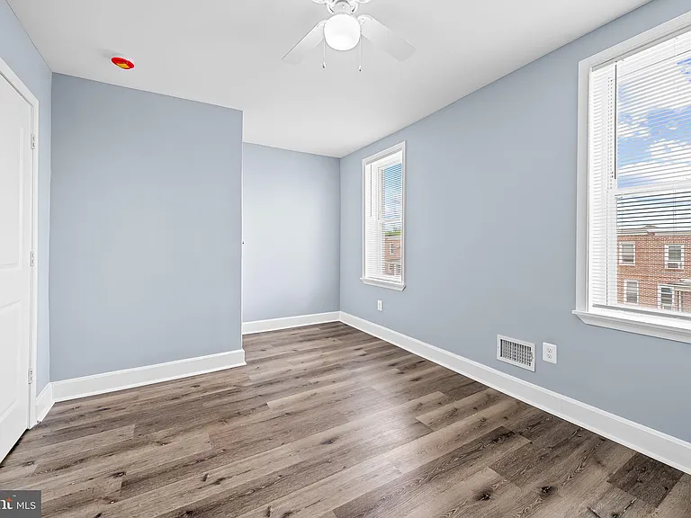 3339 Elmora Ave — Photo 14