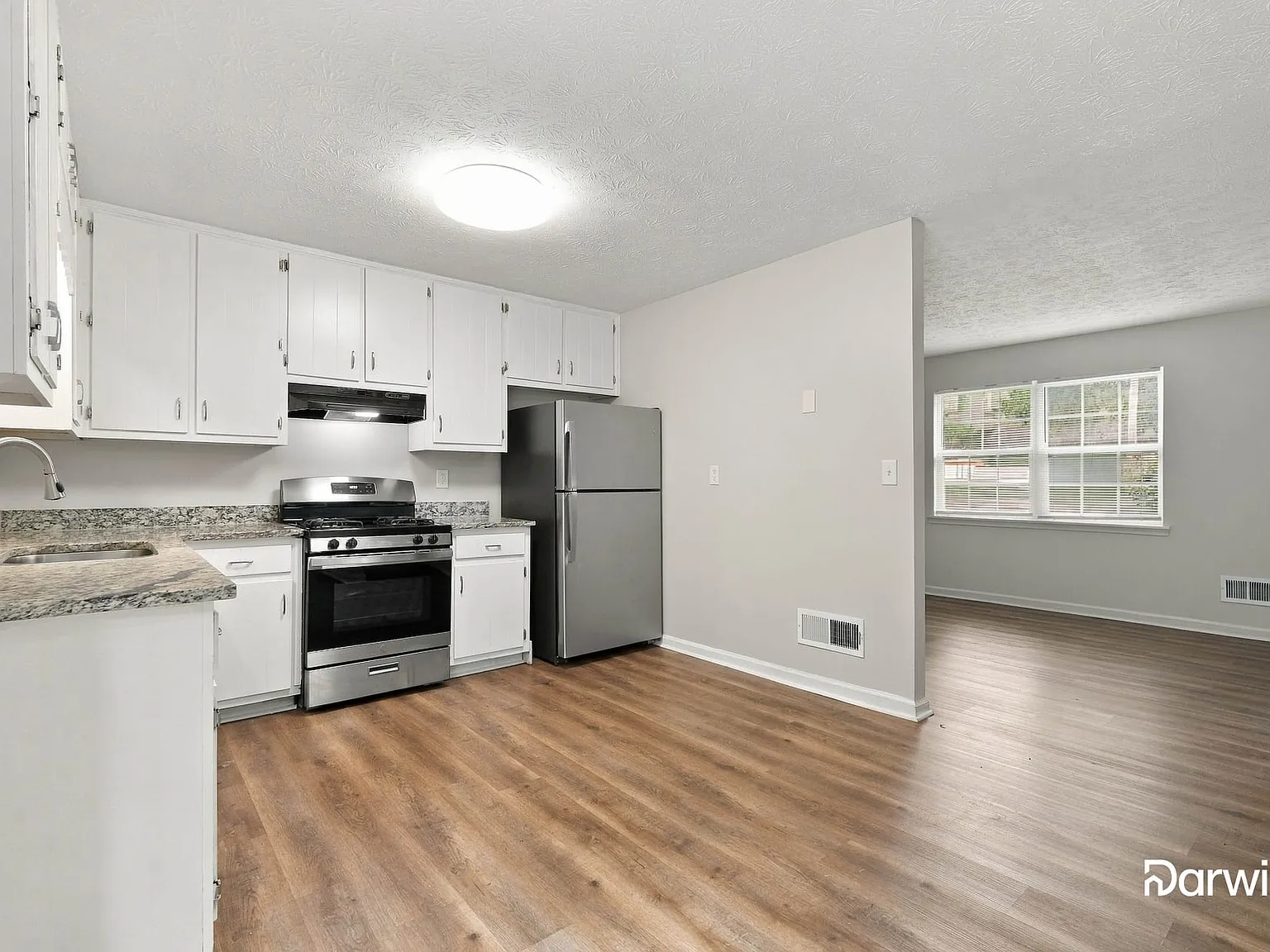 3 bed, 2.0 bath, 1532 sqft, $1,760 — Photo 3