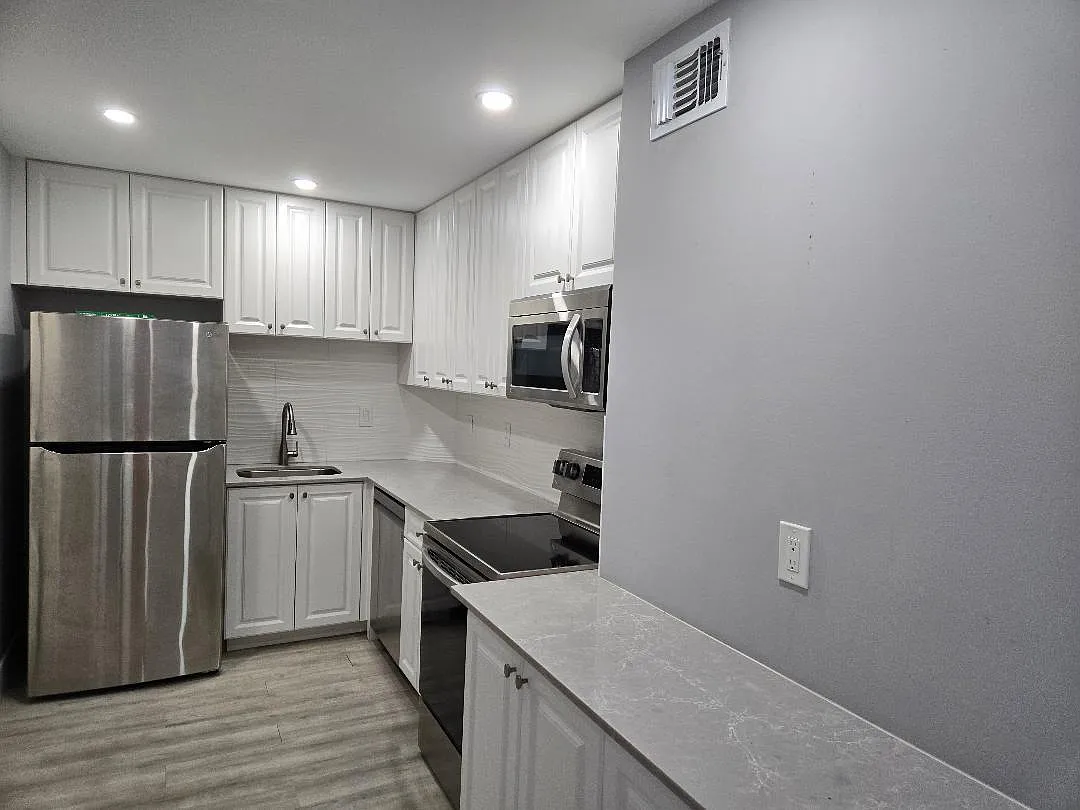 1 bed, 1.0 bath, 709 sqft, $1,700 — Photo 3
