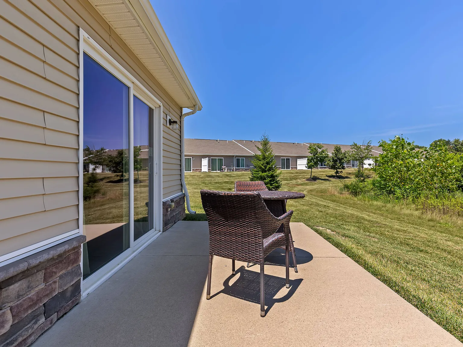 Redwood Marysville Milford Avenue — Photo 4