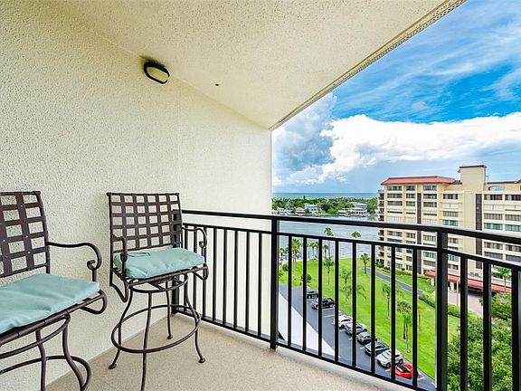 4th image of 690 Island Way APT 1108