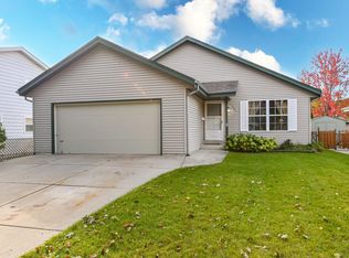 701 E Cudahy Ave, Milwaukee, WI 53207
