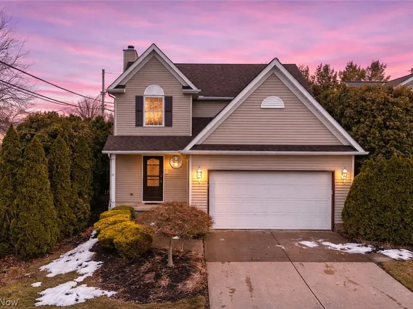 29008 Uxbridge Dr, Eastlake, OH 44095