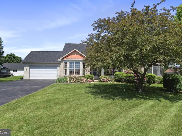 659 T J Jackson Dr, Falling Waters, WV 25419