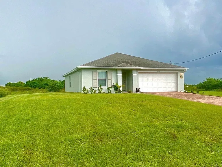 9013 Ike Ct — Photo 2