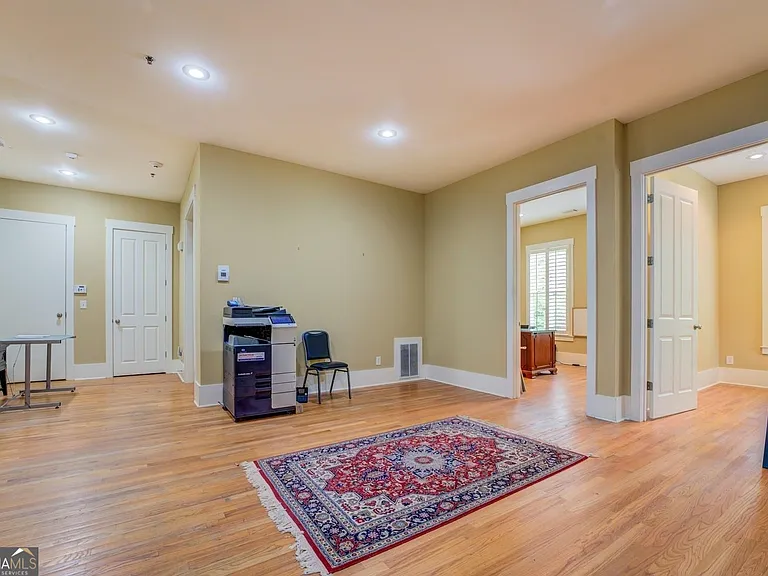 4165 Raphael St SW — Photo 5