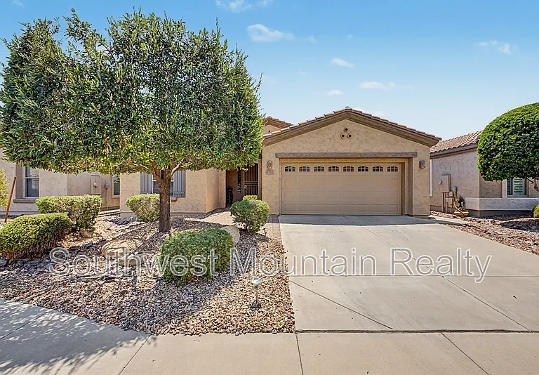 4265 E Azalea Dr — Photo 1