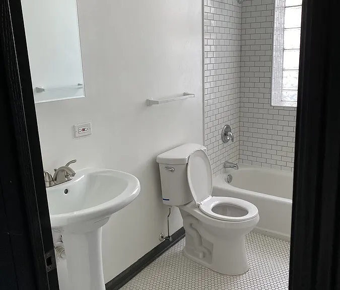 5700 S Michigan Ave #5700 — Photo 16