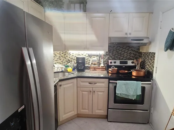 424 N Riverside Dr, Pompano Beach, FL