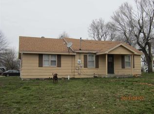 315 Gilmore Ave, Miller, MO 65707