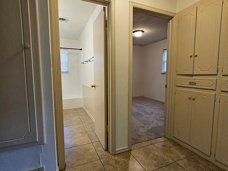 993 Barkley Cir — Photo 6