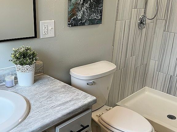 NEW MASTER BATHROOM 