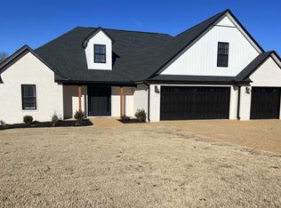 6055 Hatley Ln, Milan, TN 38358