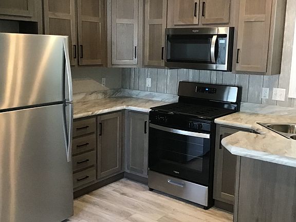 3rd image of 444 Bellewood St SE #84