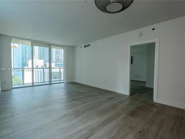 500 Brickell Ave #1407 — Photo 11