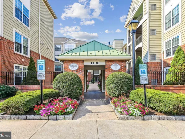 1100 Quaker Hill Dr APT 404, Alexandria, VA 22314