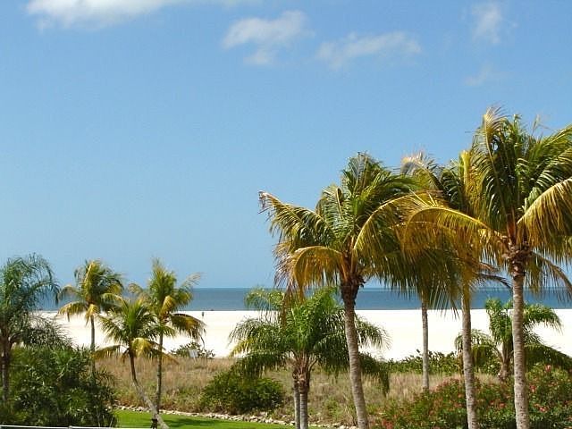 1st image of 260 Seaview Ct APT 206