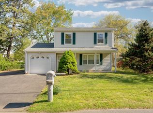 982 Rosewood Ave, Brick, NJ 08723