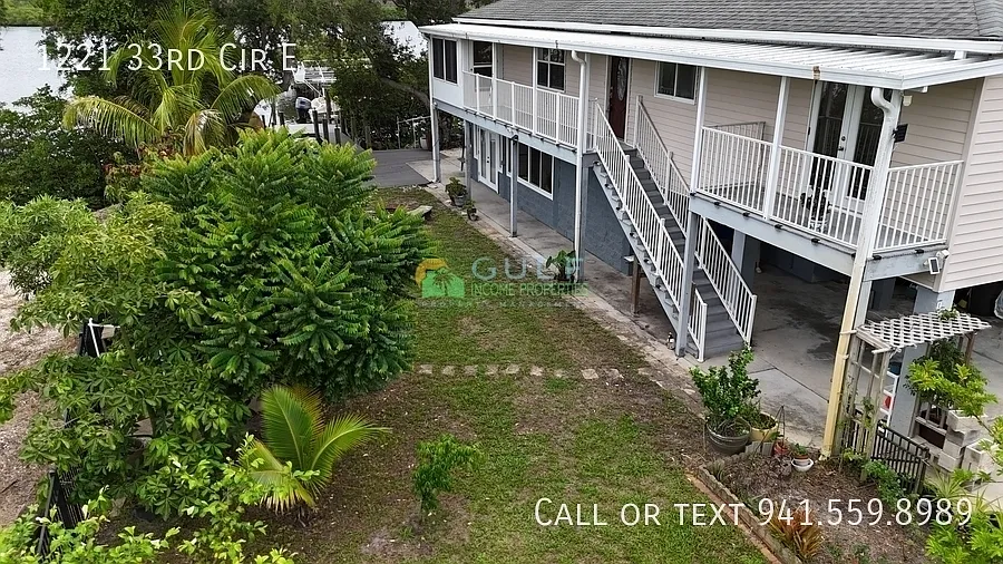 3 bed, 2.0 bath, 1200 sqft, $3,000 — Photo 2
