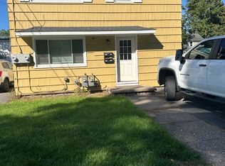 107 Bluff Dr #B, East Rochester, NY 14445