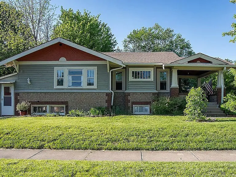 4132 Bowman Ave — Photo 2