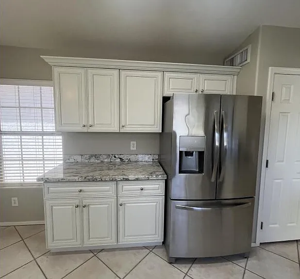 617 S Golden Key St — Photo 8