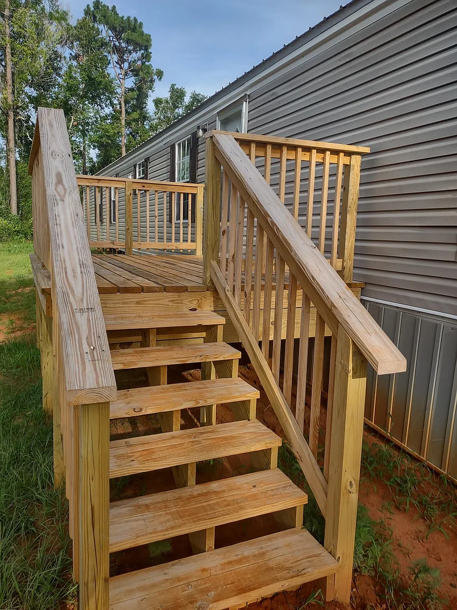 Building Photo - 9330 Bay Pines Rd