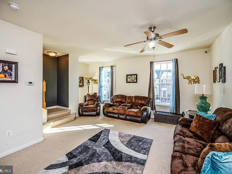 3106 Alliance Ct — Photo 3