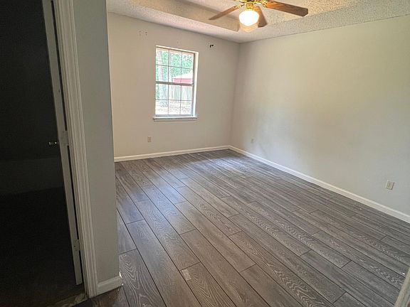 5th image of 134 Kevin Rd