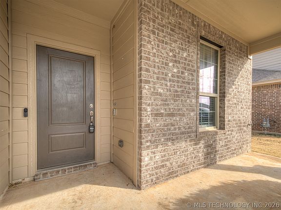 4th image of 11133 NW 95th Ct