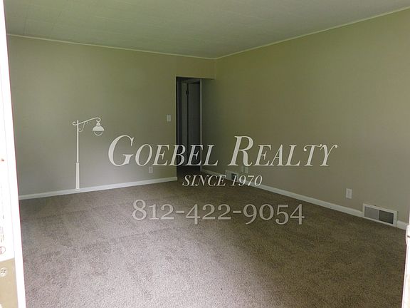 2nd image of 901 Mahrenholz Ave