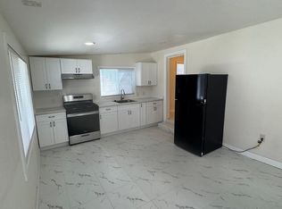 819 S Cypress Ave, Santa Ana, CA 92701