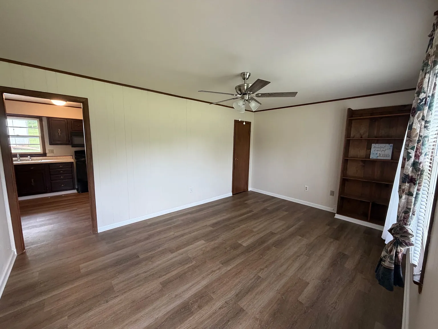 3 bed, 1104 sqft, $2,400 — Photo 4