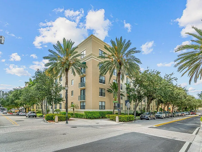 630 Sapodilla Ave #104 — Photo 18