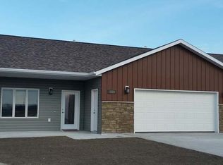 3216 Kamrose Pl, Bismarck, ND 58504