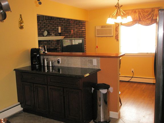 4th image of 59 Comerford St