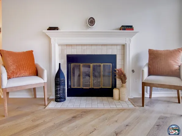 7067 Camino Revueltos Unit 310, San Diego, CA 92111