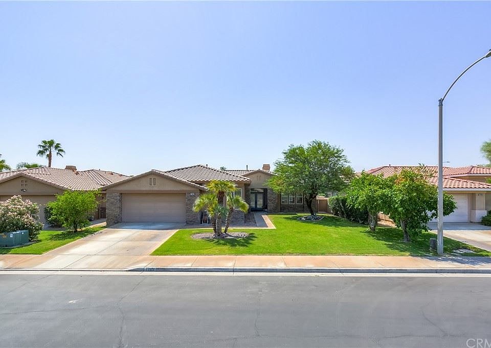 1st image of 77651 Marlowe Ct